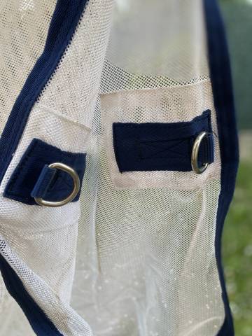 Couverture anti-mouche 