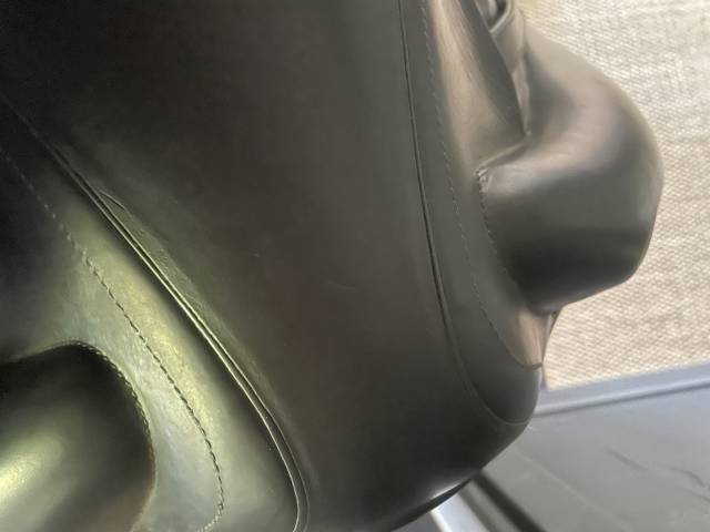 SELLE DE DRESSAGE MAKILA DEVOUCOUX 17"5