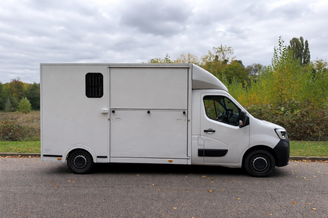 Renault master – 2020 – 135cv – 79 000km – glr
