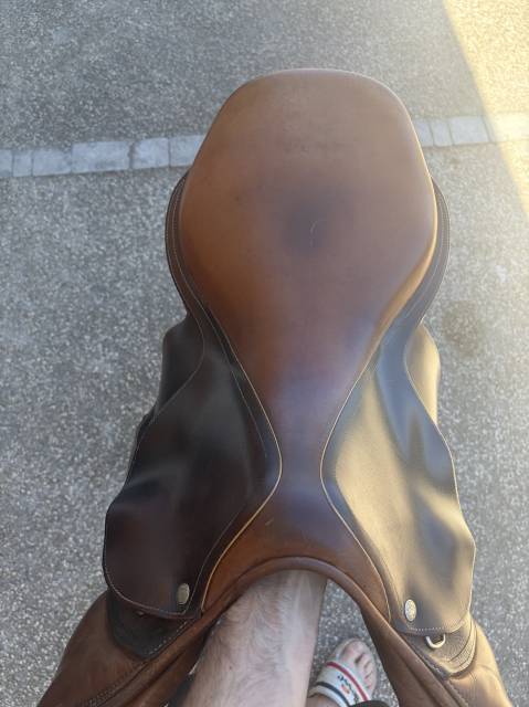 Selle childeric 17" en tr&egrave;s bon &eacute;tat