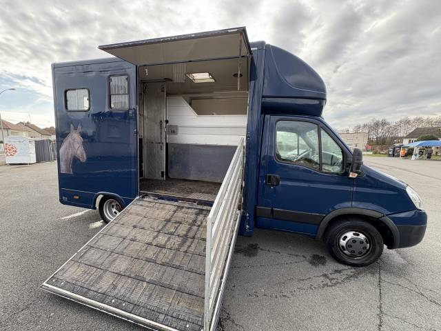 Location vl camion 2 chevaux