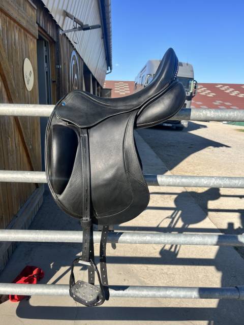 Selle de dressage St&uuml;bben Centurion II &ndash; 17,5 &ndash; Arcade 