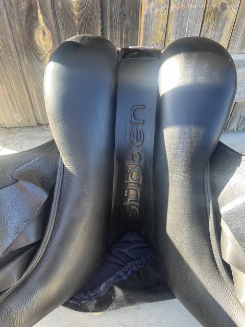 Selle de dressage St&uuml;bben Centurion II &ndash; 17,5 &ndash; Arcade 