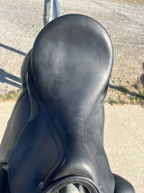 Selle de dressage St&uuml;bben Centurion II &ndash; 17,5 &ndash; Arcade 