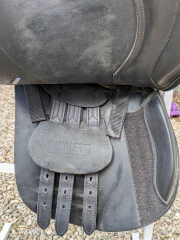 Selle Cavaletti mixte cuir 17"