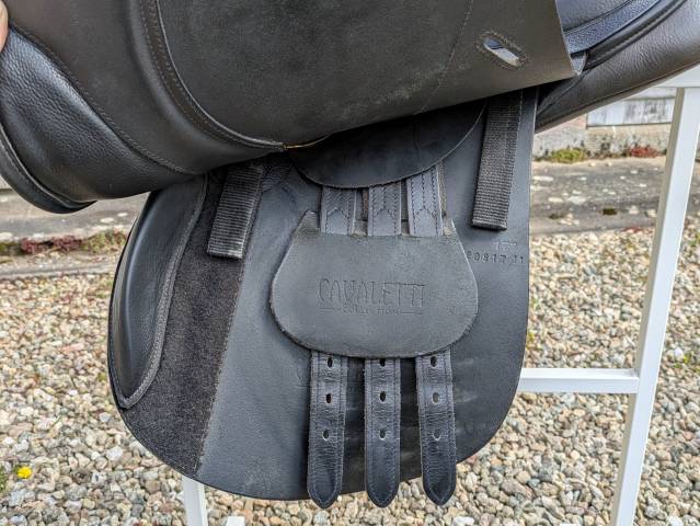 Selle Cavaletti mixte cuir 17"