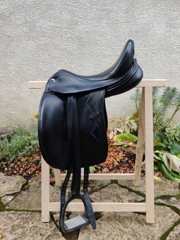 Selle dressage 17,5