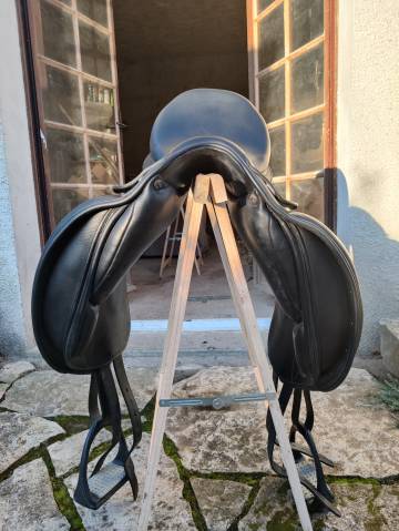 Selle dressage 17,5