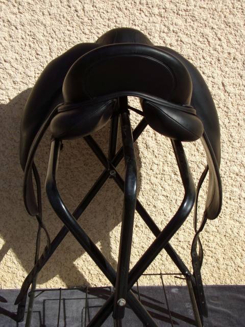 Selle Dressage Devoucoux Makila Lab 17'5