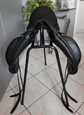 Selle de dressage Childeric DNL 