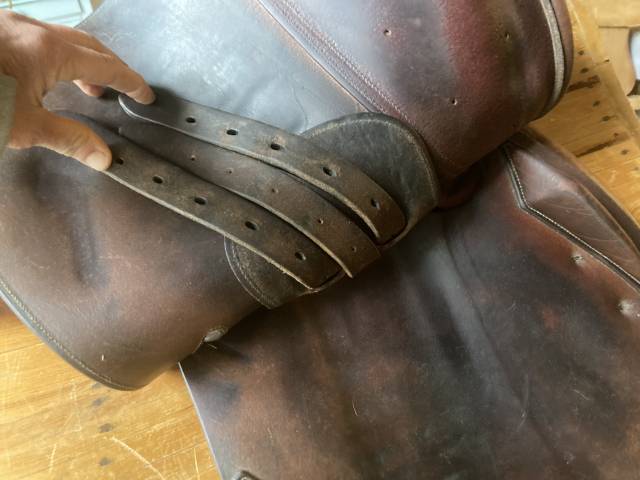 Selle d&rsquo;&eacute;quitation &agrave; vendre &ndash; Tr&egrave;s bon &eacute;tat