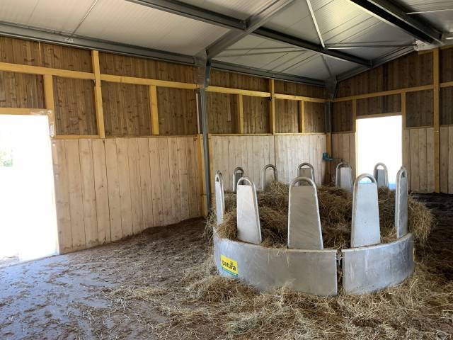 Râtelier circulaire équin, 12 places