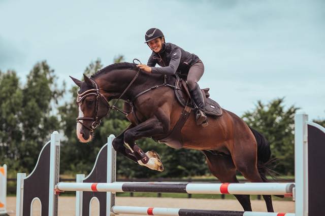 Tapis de selle Dark Sky DRESSAGE - Equestrian Stockholm - Gris fonc&eacute;