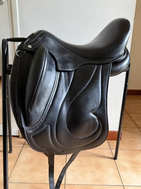 Selle Antar&egrave;s dressage 