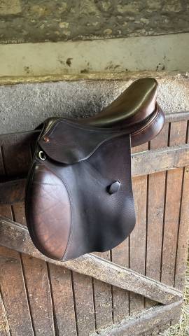 Selle Henri de Rivel 17,5 pouces 