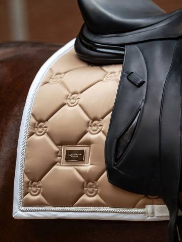 Tapis de selle SAND Dressage - Equestrian Stockholm - Haute performance
