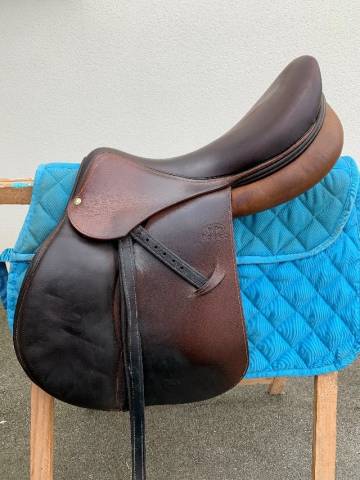 Selle devoucoux oreka ii  taille : 18 pouces