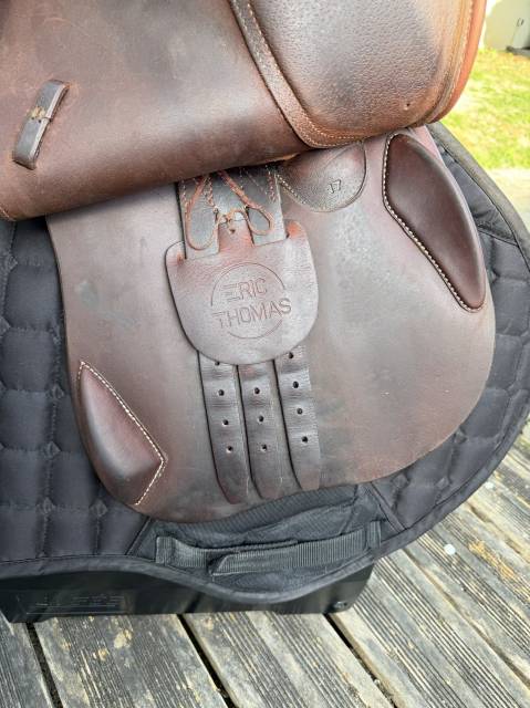 Selle mixte Eric Thomas &eacute;lite taille 17 pouces 