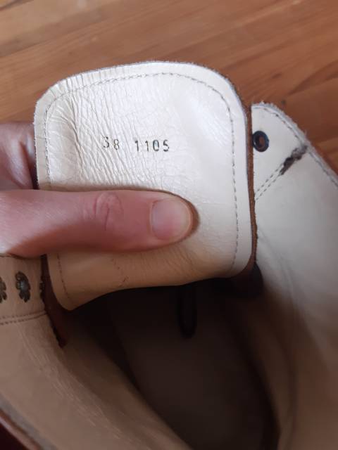 Boots en cuir marron taille 38