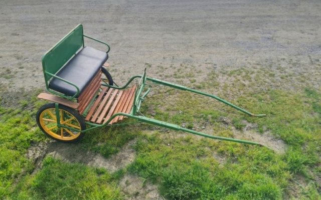 Carriole pour poney de 1m30 à 1m50
