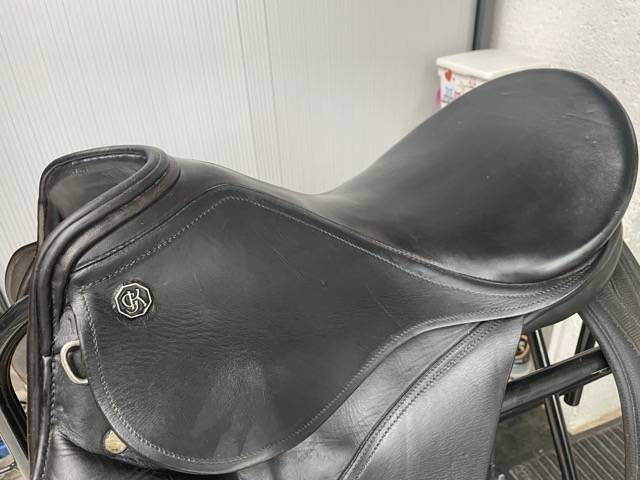 Selle mixte "nez coup&eacute;"