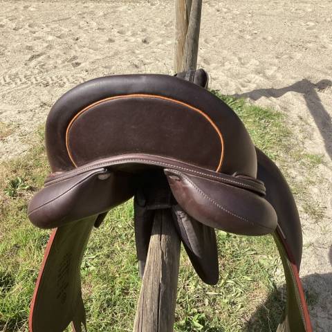 selle dressage DEVOUCOUX Makila S