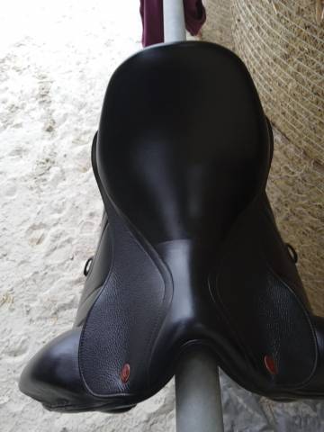 Selle de dressage Kent & Masters 17 pouces