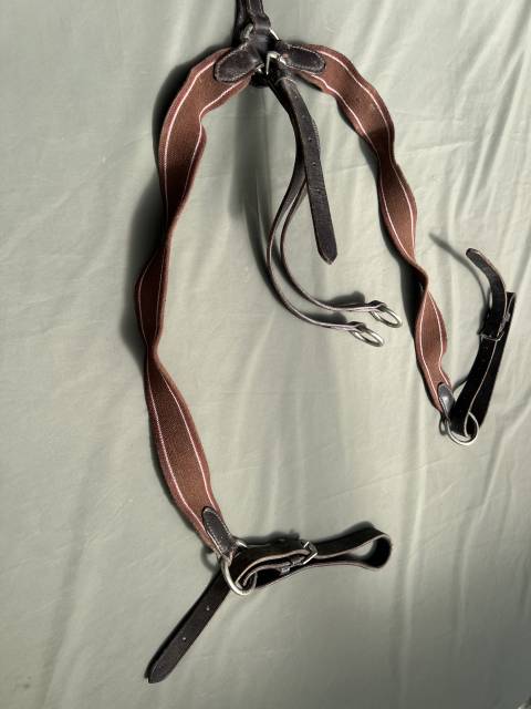 Collier de chasse &eacute;quitation  Cuir marron &eacute;lastique mar