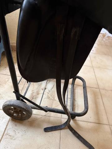 Selle de dressage de marque DAALEMAN 18 pouces
