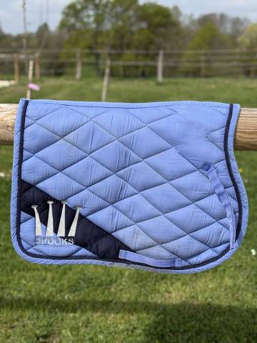 Tapis Spooks bleu ciel taille cheval coupe mixte 