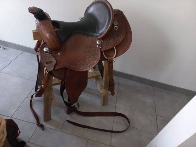 Selle western  + tapis + lasso