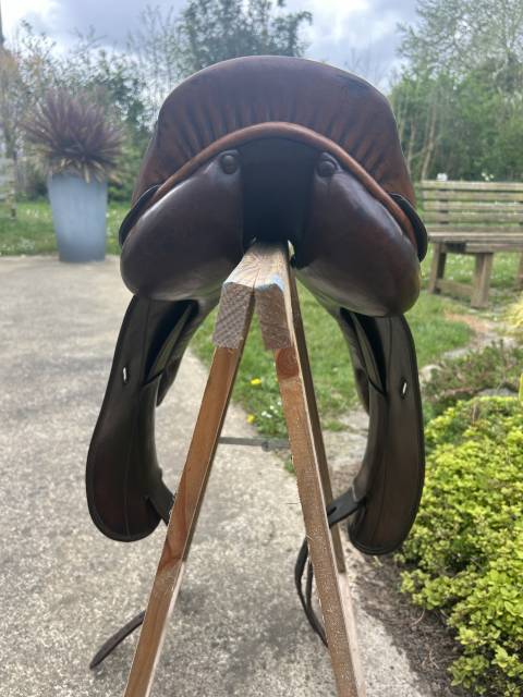 Selle de dressage Forestier marron 17.5