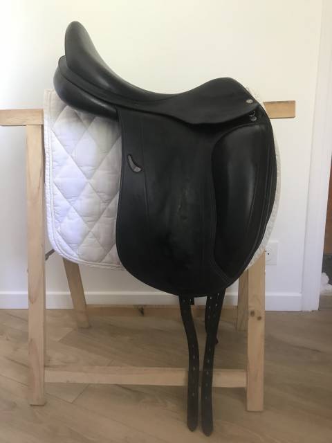 Selle de dressage equipe emporio 17,5
