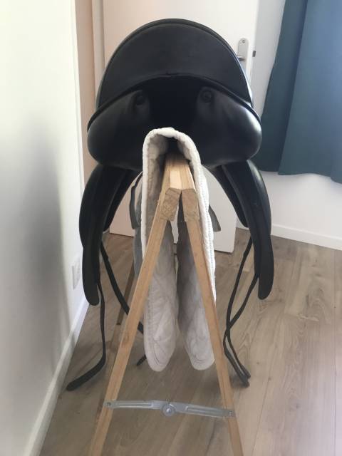 Selle de dressage Equipe Emporio 17,5