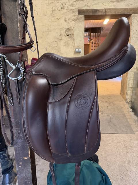 Selle Forestier Dressage AACHEN 18 ann&eacute;e 2025