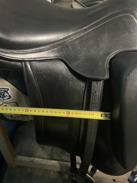 SELLE DRESSAGE AULION NOIRE OCCASION