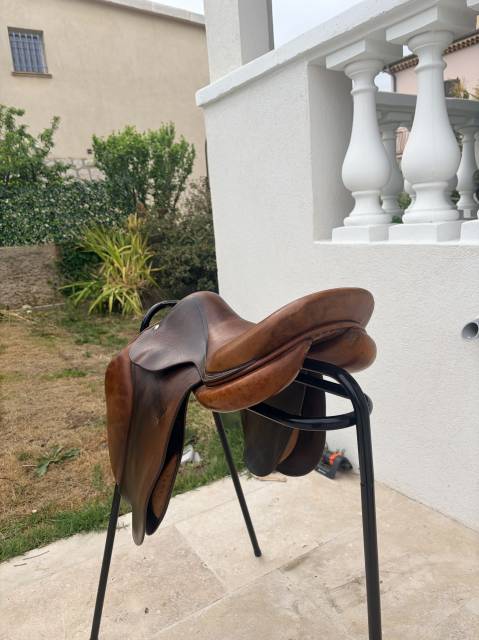 VENTE - SELLE BUTET SAUMUR SEMI-CREUSE 