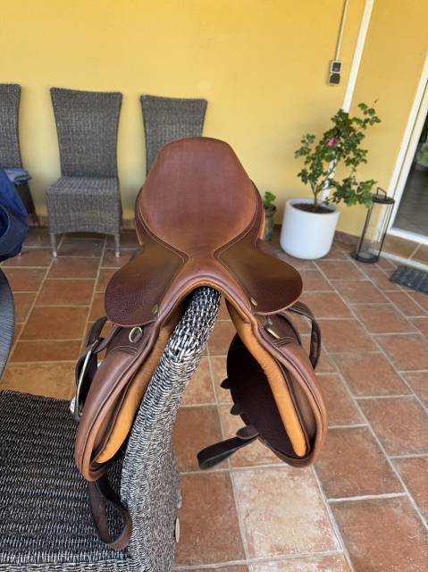 Selle compl&egrave;te 