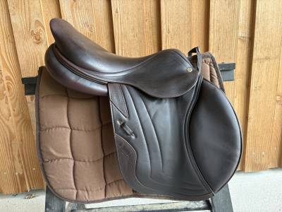Selle CWD doubl&eacute;e buffle  Modele SE02 175 TR 2L