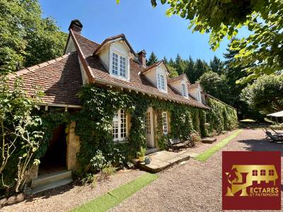Propri&eacute;t&eacute; 6,4 hectares vue dominante