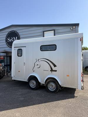 CHEVAL LIBERT&Eacute; MAXI 3