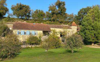 A 10 min de N&eacute;rac, sur plus de 4 hectares, propri&eacute;t&eacute;