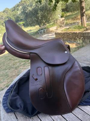 Selle GBS sellier 16,5 pouces 