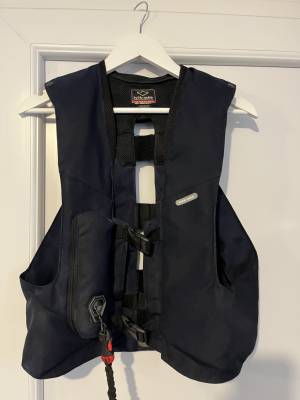 Airbag Hit AIr, bleu marine avec 5 cartouches