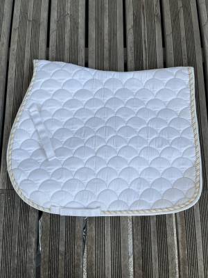Tapis blanc
