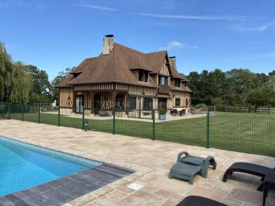 Tourg&eacute;ville - Domaine d'exception de 5,6 hectares avec pisc