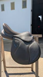 Selle Ikonic