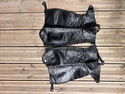 Mini chaps cuir noir Parlenti