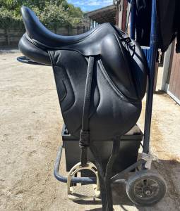 Selle de dressage Antares