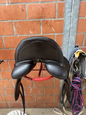 Selle  Aviar &agrave; vendre